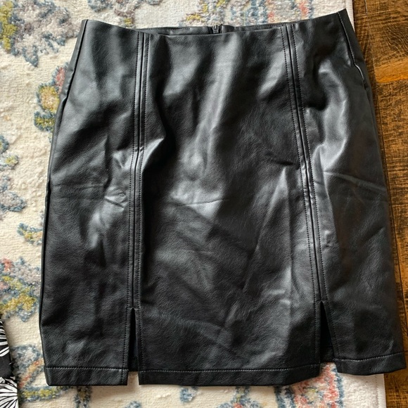 Women’s Clothing Lot - Size Small - Picture 12 of 16